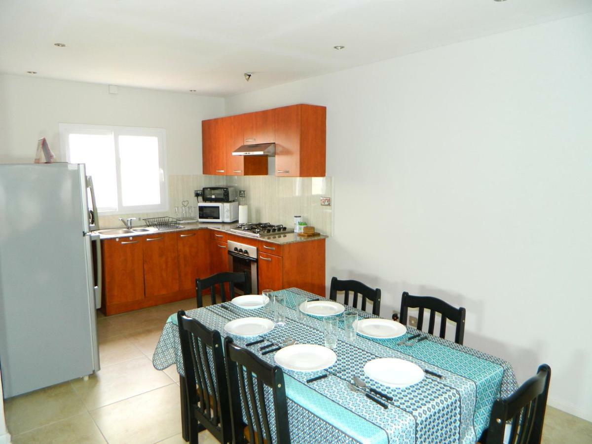 Ariel Beach Villa* กรองด์เบย์ ภายนอก รูปภาพ